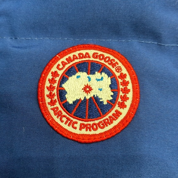 VGUC Canada Goose Kids Vest (authentic) - Picture 7 of 11